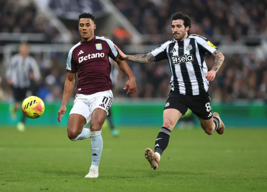 Aston Villa vs Newcastle player battle during FA Cup match - The London Magazine sports coverage